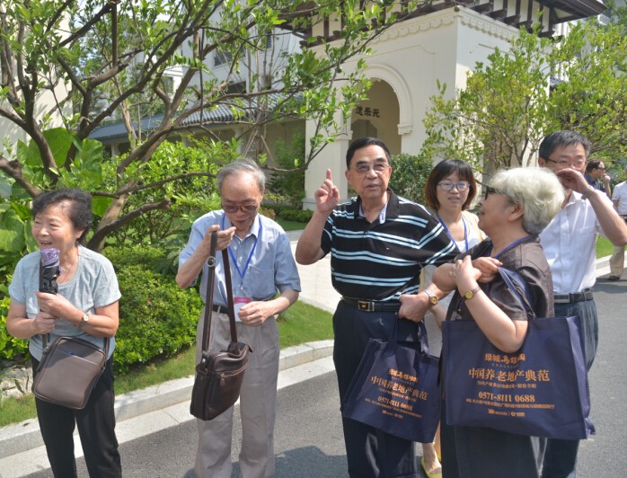 1441959453978810AM2M.jpg 1441959453978810AM2M.jpg